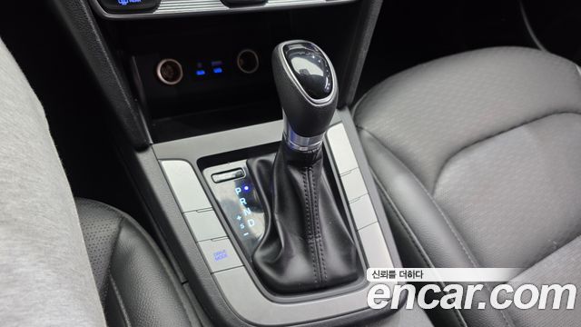 Hyundai AVANTE 2020 — photo 9