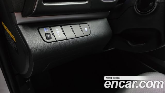 Hyundai AVANTE 2020 — photo 14