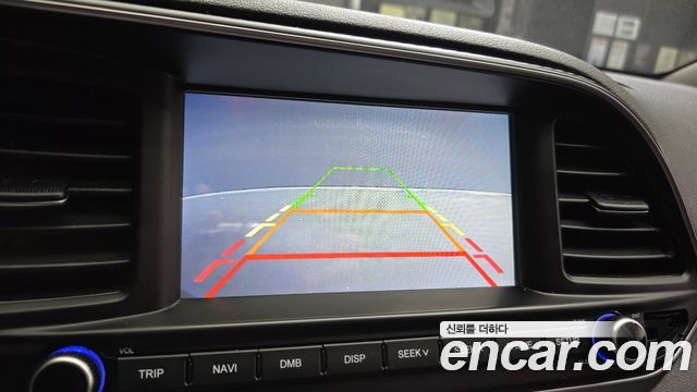 Hyundai AVANTE 2020 — photo 16