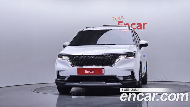 Kia Canival 2021 — photo 3