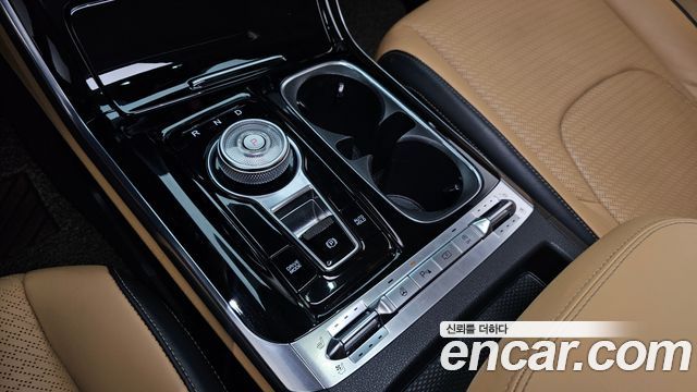 Kia Canival 2021 — photo 12