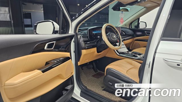 Kia Canival 2021 — photo 13