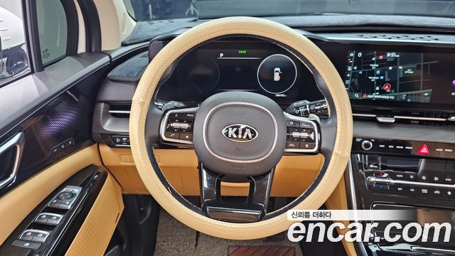Kia Canival 2021 — photo 19