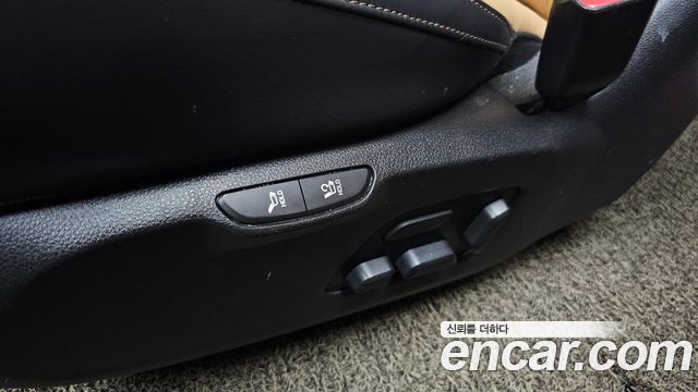Kia Canival 2021 — photo 24