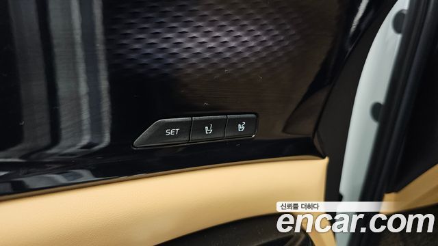 Kia Canival 2021 — photo 30