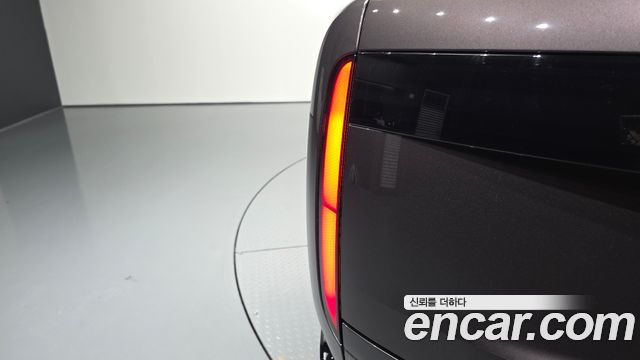 Land Rover Range Rover 2023 — photo 9