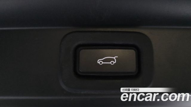 Land Rover Range Rover 2023 — photo 40