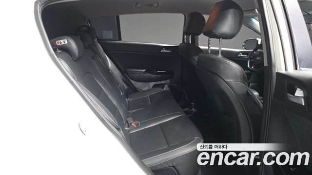 Kia Sportage 2016 — photo 12