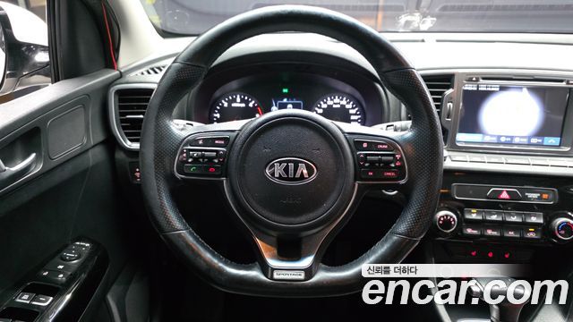 Kia Sportage 2016 — photo 13