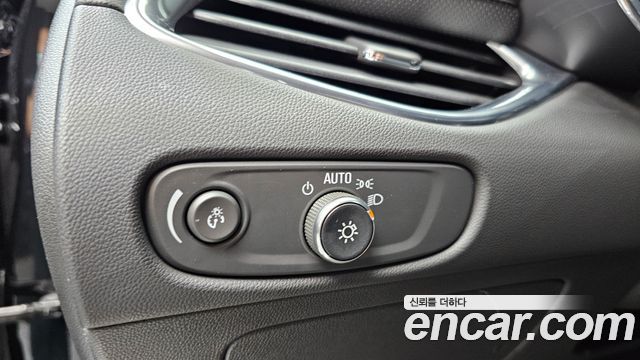Chevrolet Korea Malibu 2018 — photo 26