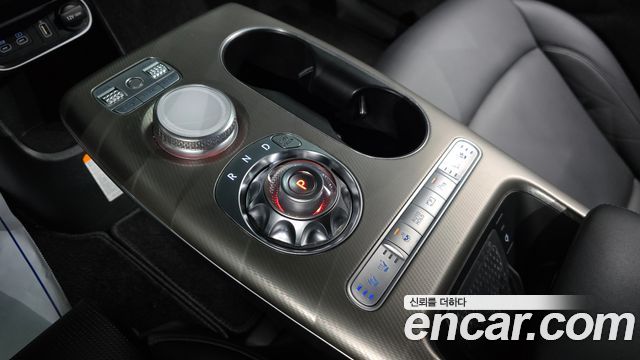 Genesis GV60 2022 — photo 9