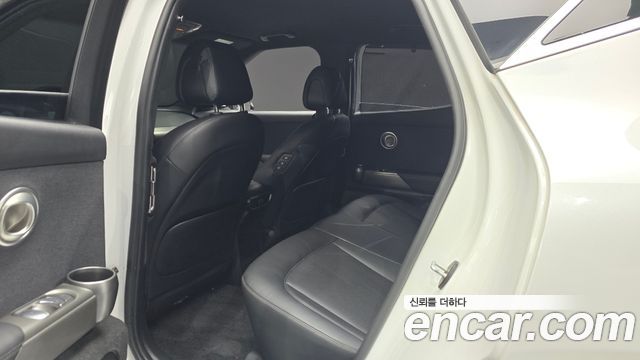 Genesis GV60 2022 — photo 11
