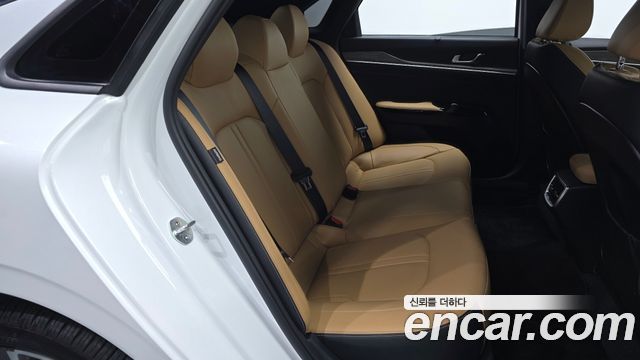 Kia K5 2023 — photo 11