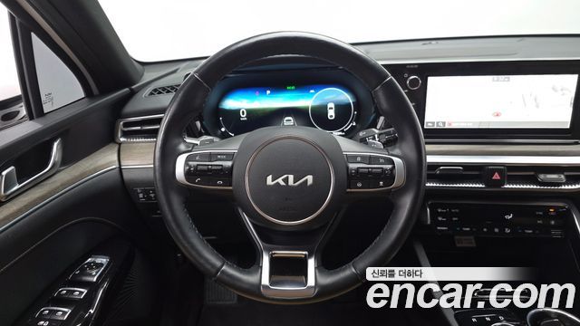 Kia K5 2023 — photo 13