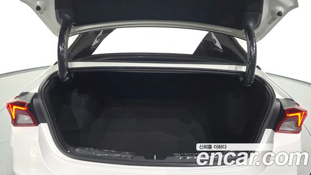 Kia K5 2023 — photo 20