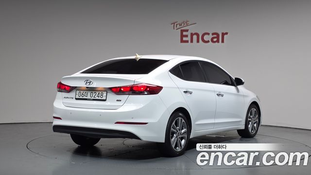 Hyundai AVANTE 2017 — photo 2