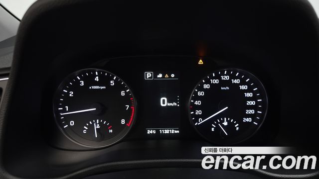 Hyundai AVANTE 2017 — photo 8
