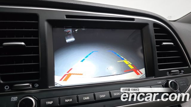 Hyundai AVANTE 2017 — photo 14