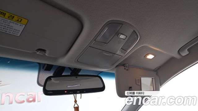 Hyundai AVANTE 2017 — photo 19
