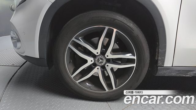 Mercedes-Benz GLA-Class 2019 — photo 5