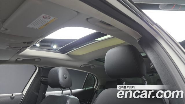 Mercedes-Benz GLA-Class 2019 — photo 15