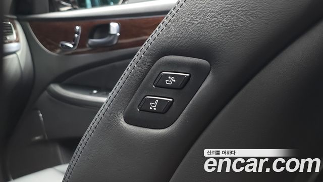 Hyundai Equus 2013 — photo 28