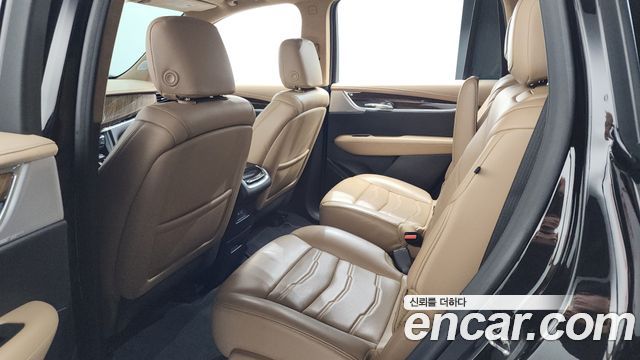 Cadillac XT6 2021 — photo 25
