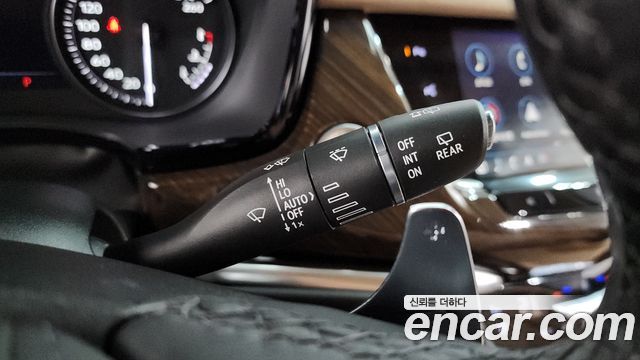 Cadillac XT6 2021 — photo 27