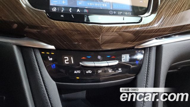 Cadillac XT6 2021 — photo 32