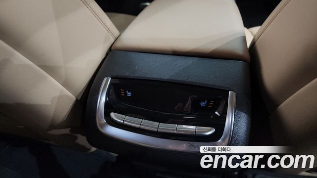 Cadillac XT6 2021 — photo 33