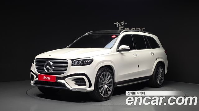 Mercedes-Benz GLS-Class 2026 — photo 1
