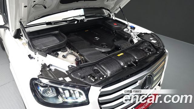 Mercedes-Benz GLS-Class 2026 — photo 6