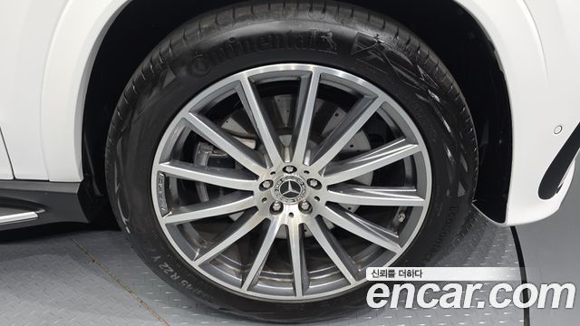 Mercedes-Benz GLS-Class 2026 — photo 7