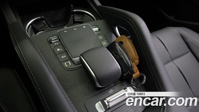 Mercedes-Benz GLS-Class 2026 — photo 32