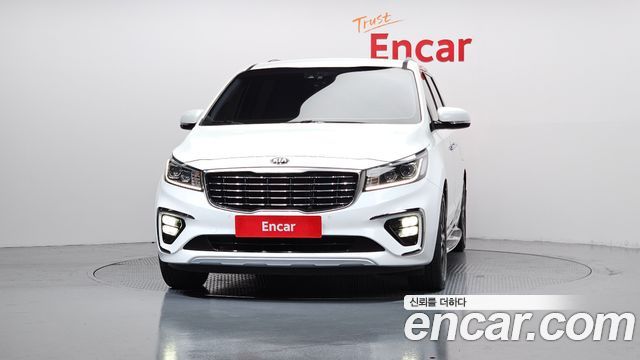 Kia Canival 2019 — photo 3