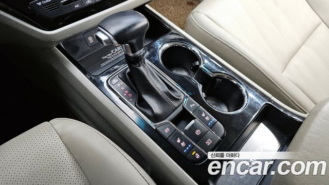 Kia Canival 2019 — photo 9
