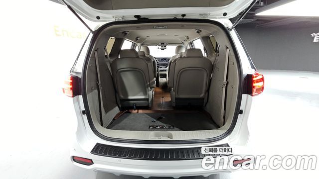 Kia Canival 2019 — photo 20