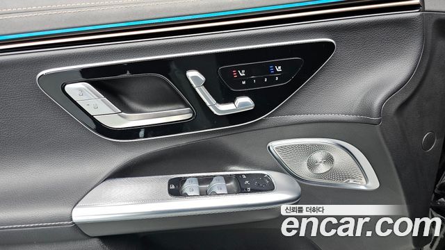Mercedes-Benz EQE 2023 — photo 19