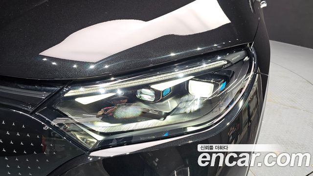 Mercedes-Benz EQE 2023 — photo 8