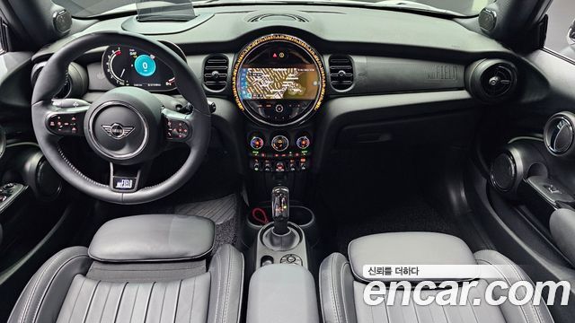 Mini Cooper 2024 — photo 10