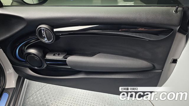 Mini Cooper 2024 — photo 15