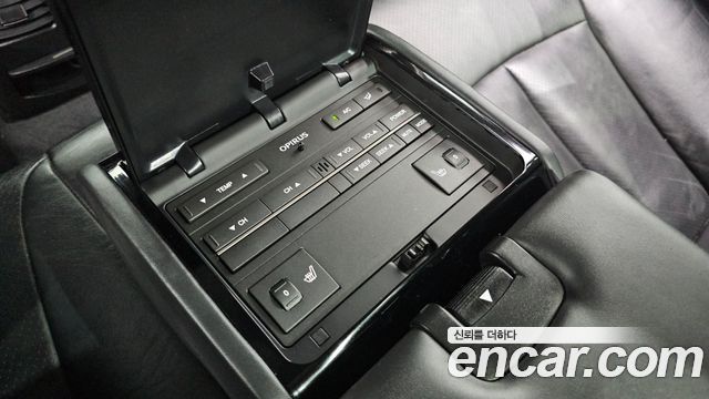 Kia OPIRUS 2011 — photo 18