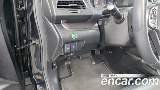 Honda CR-V 2015 — photo 17