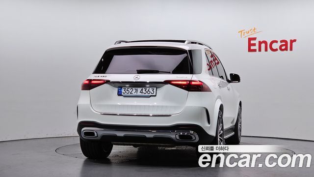 Mercedes-Benz GLE-Class 2025 — photo 4