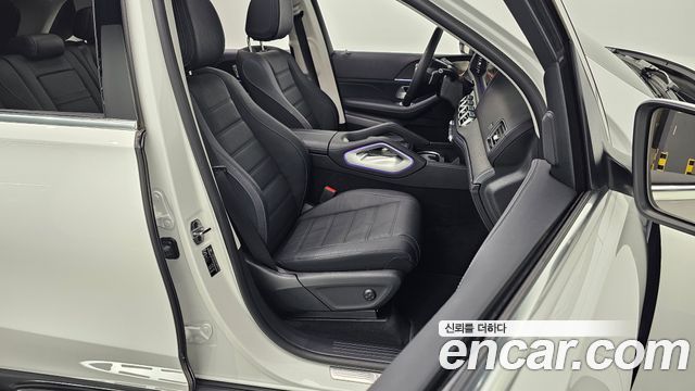 Mercedes-Benz GLE-Class 2025 — photo 13