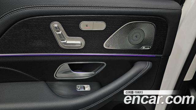 Mercedes-Benz GLE-Class 2025 — photo 25