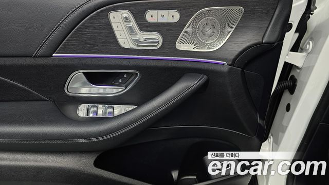 Mercedes-Benz GLE-Class 2025 — photo 29