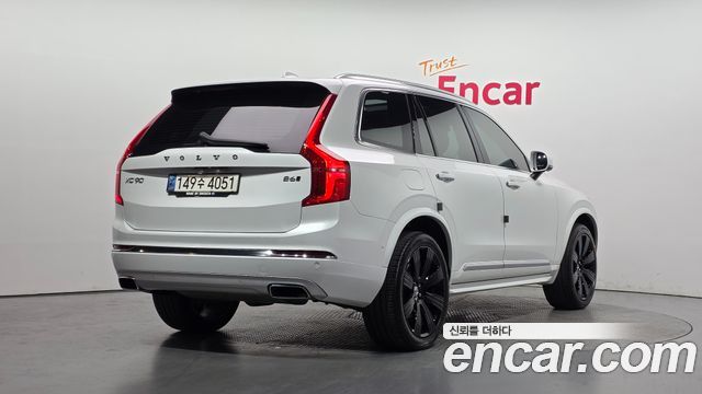 Volvo XC90 2021 — photo 2