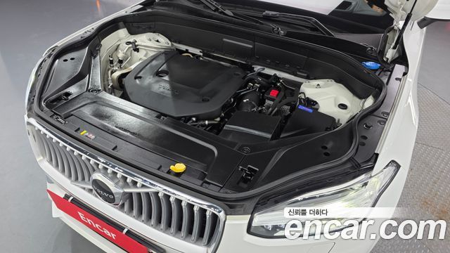 Volvo XC90 2021 — photo 6