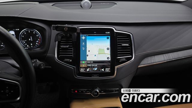 Volvo XC90 2021 — photo 19